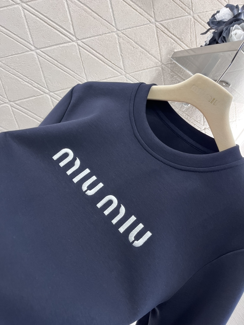 Miu Miu sets